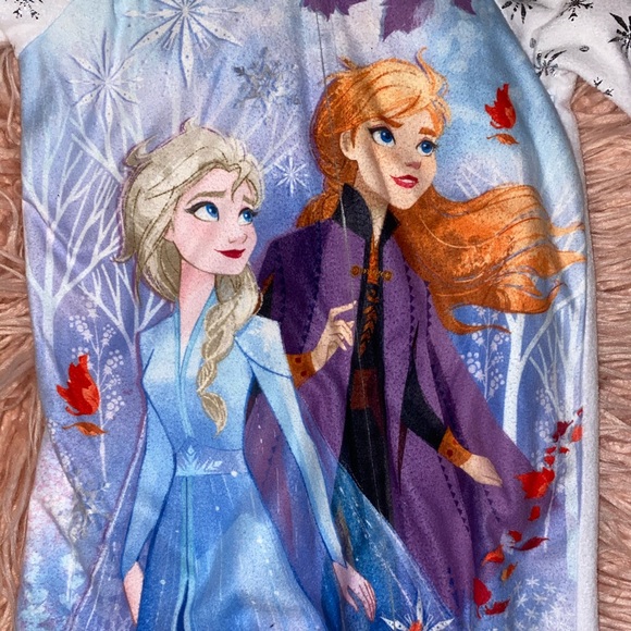 frozen footed pjs - 2t - used once - Picture 2 of 5